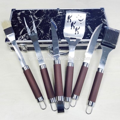 Hard rubberized PP plastic handle barbecue tool set solid stainless steel BBQ utensil set with portable aluminium case